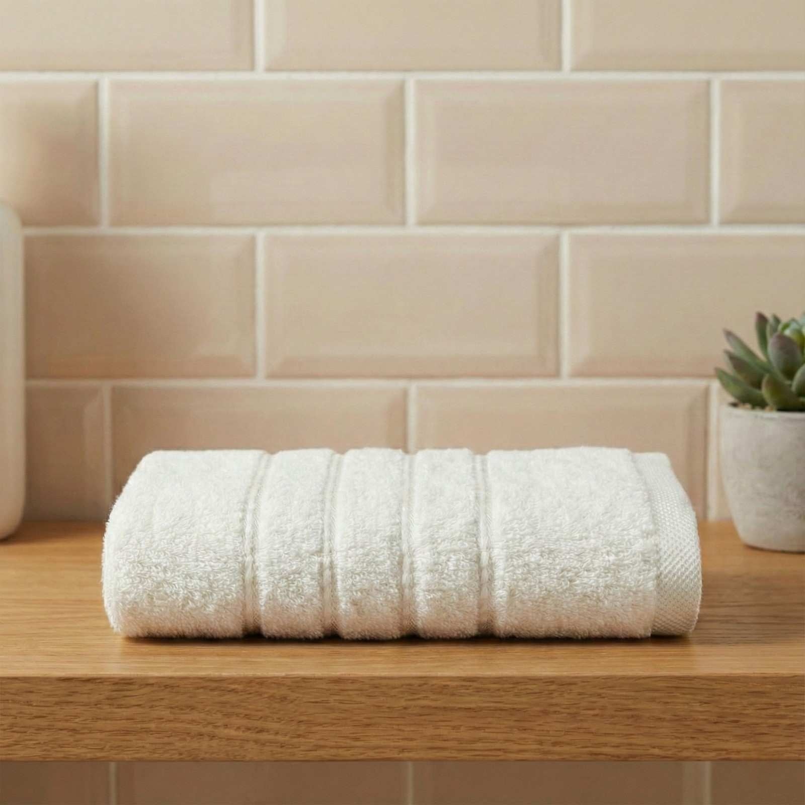 Classic Hand Towel 400 GSM (50x100cm)